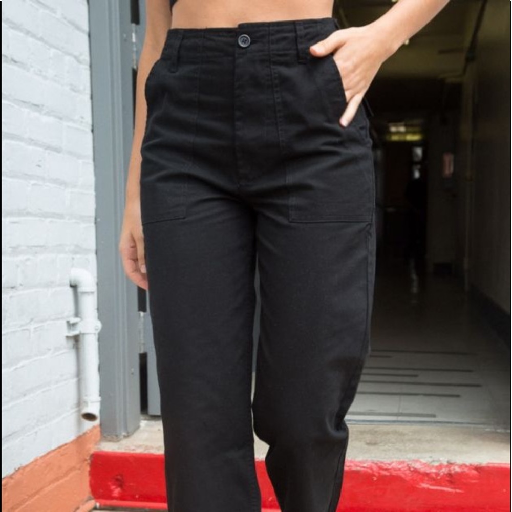 Brandy Melville black Kim pants / cargo / straight / cool pockets